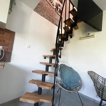 Goscinne Malinowka Rum i privatbostad Krościenko