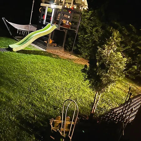 Rum i privatbostad Goscinne Malinowka Krościenko